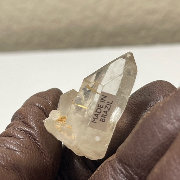 Mini Rutile in Quartz raw point - Picture 14 of 16